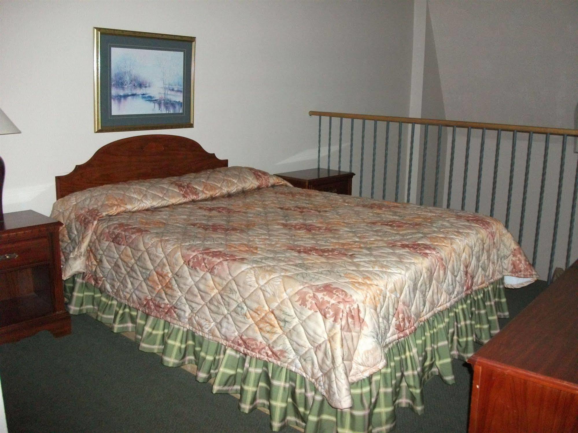 Travelodge By Wyndham Wasaga Beach Zewnętrze zdjęcie
